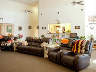 Gather-with-family-and-friends-in-our-large-assisted-living-great-room-1