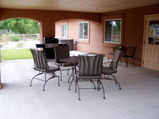 cb82c32d-d627-4d5f-a2a4-383721739d87ll-patio